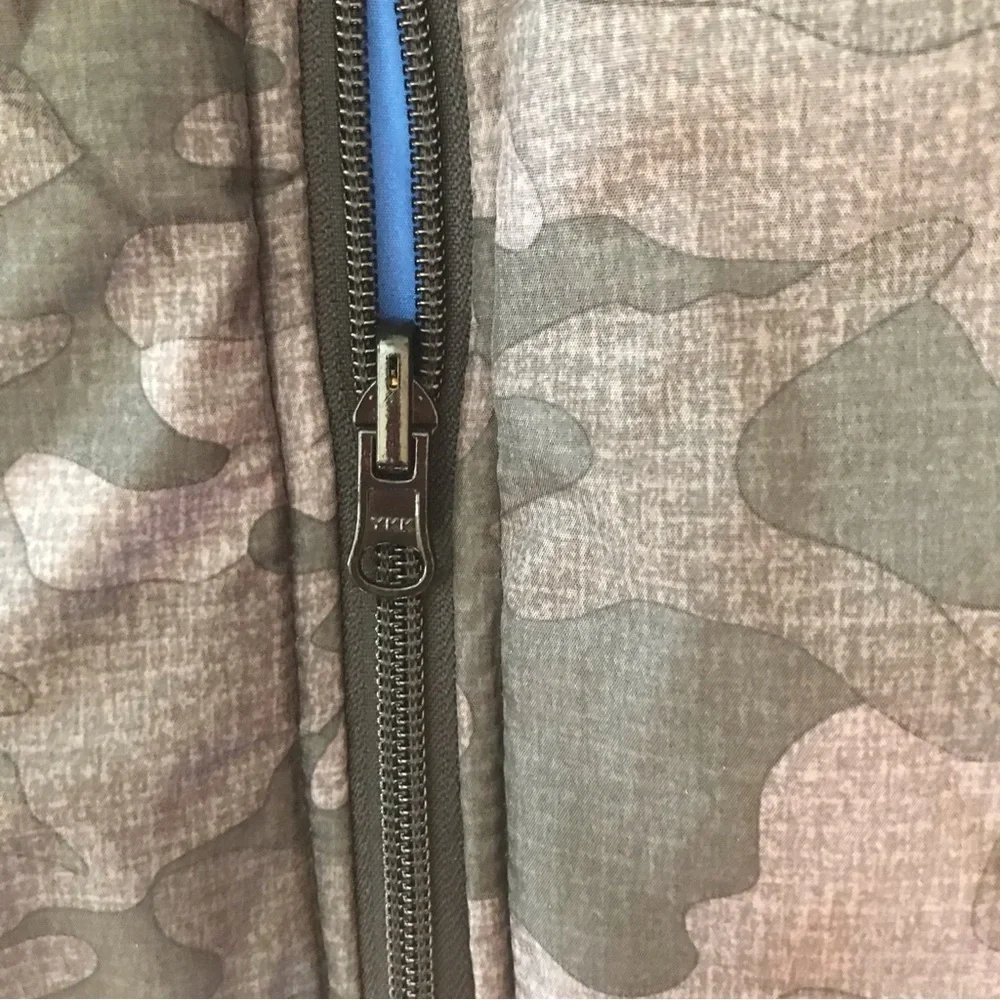 Buffalo David Bitton gray Camo blue Reversible Vest Boys size med small 7/8 7 8